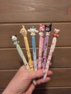 Hello Kitty Pastel Character Gel Pens - Pink, Purple, Blue, Yellow, Green, White